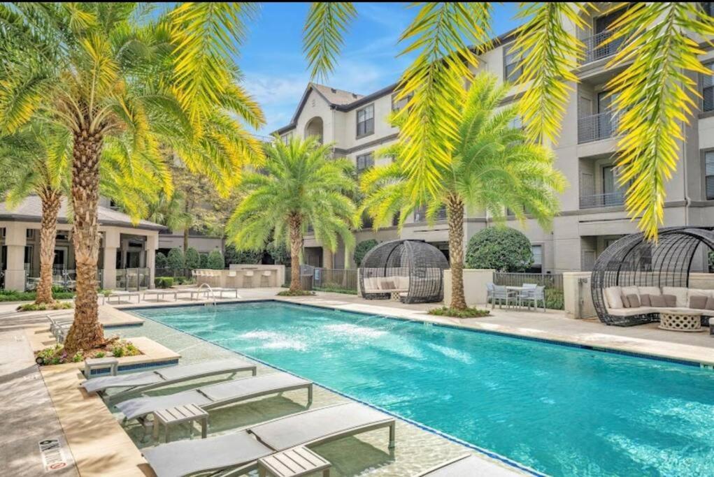 Chic Retreat-Walk To Nrg-Pool Apartment Houston Ngoại thất bức ảnh